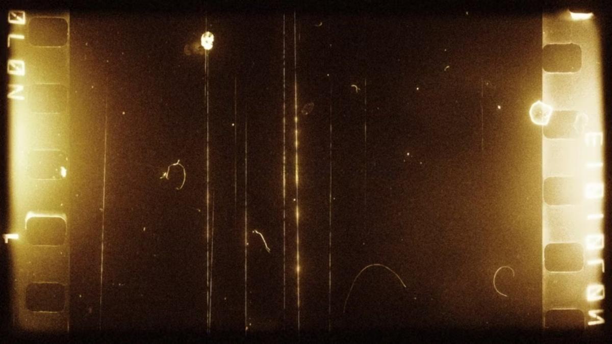 Artlist 20款复古美学邋遢旧棕褐色薄膜效果叠加纹理视频素材+音效素材 Sepia Old Sepia Vertical Film Effects（13293）