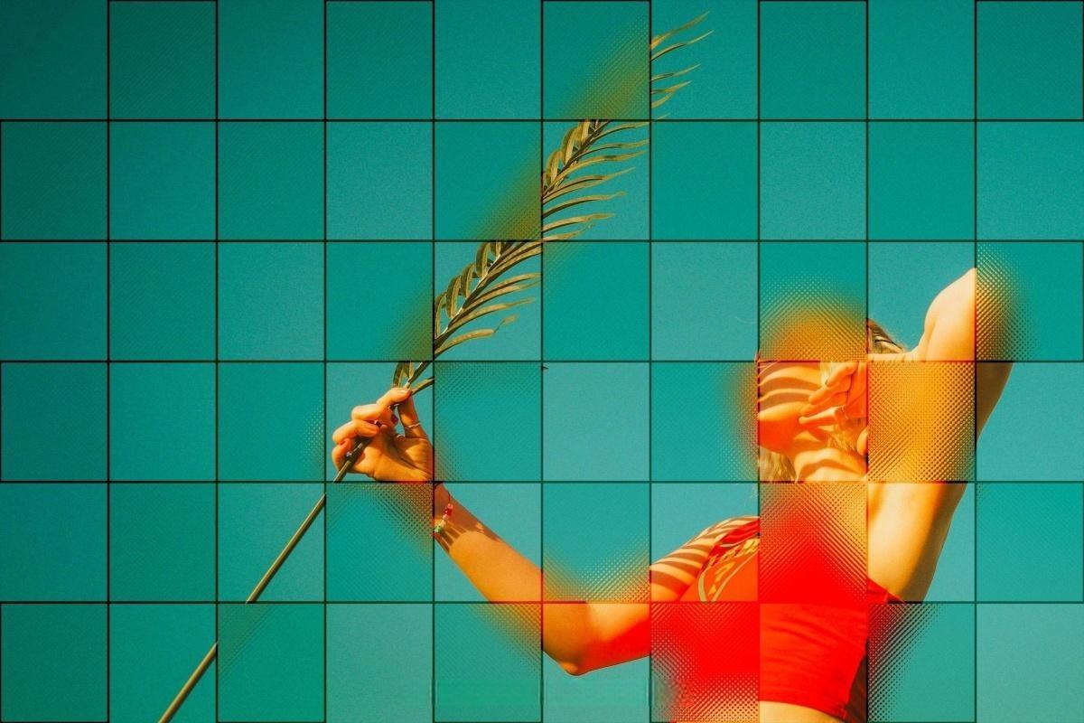 创意风格渐变弥散光网格像素方块效果PSD特效样机 Square Glass Tile Photo Effect（13313）