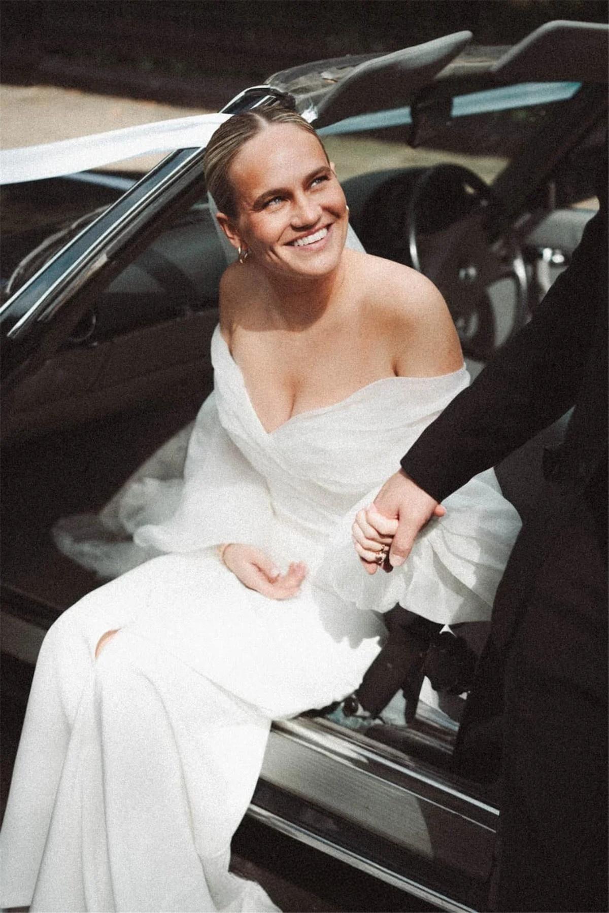 真实胶片电影美学怀旧色调颗粒纹理婚礼人像摄影LR调色预设 Zach & Grace – Feels Like Film（13245）