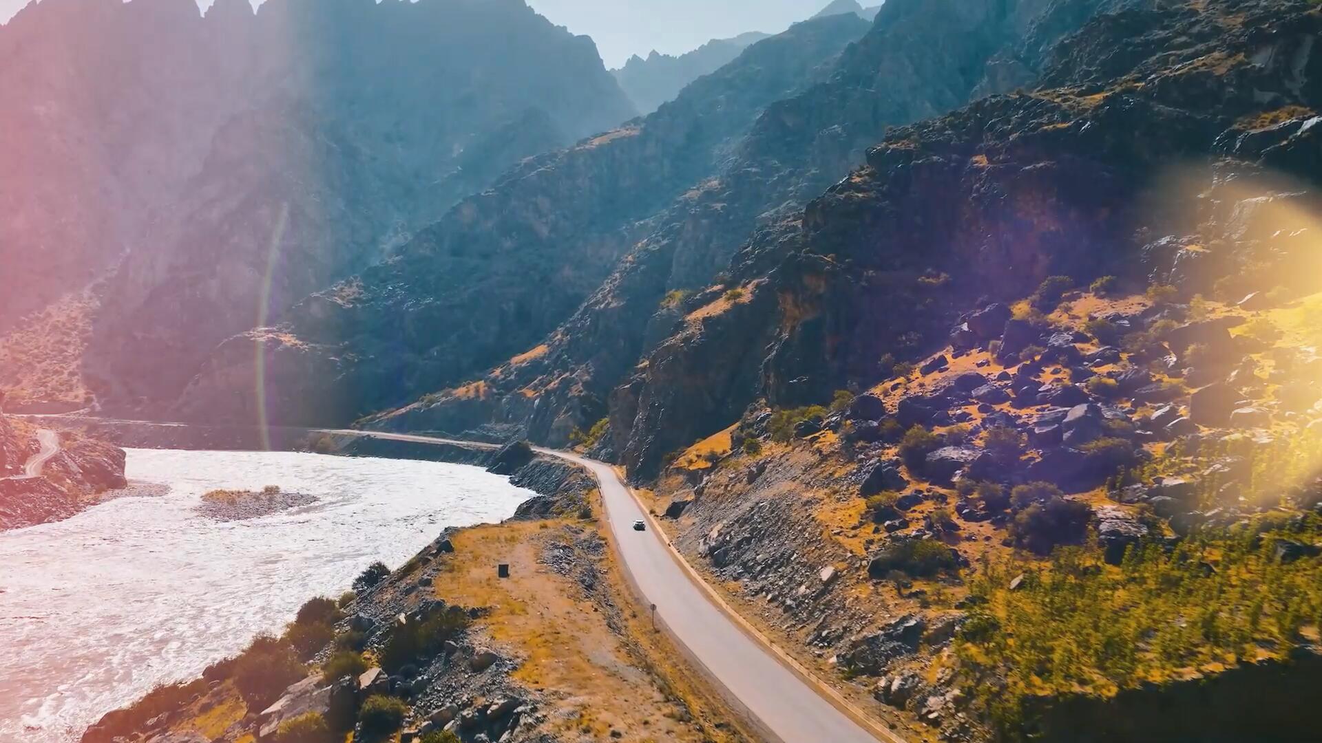 50个ARRI电影级深红色温暖镜头光晕耀斑纹理叠加背景视频素材 Lens Distortions – Master Prime（13878）