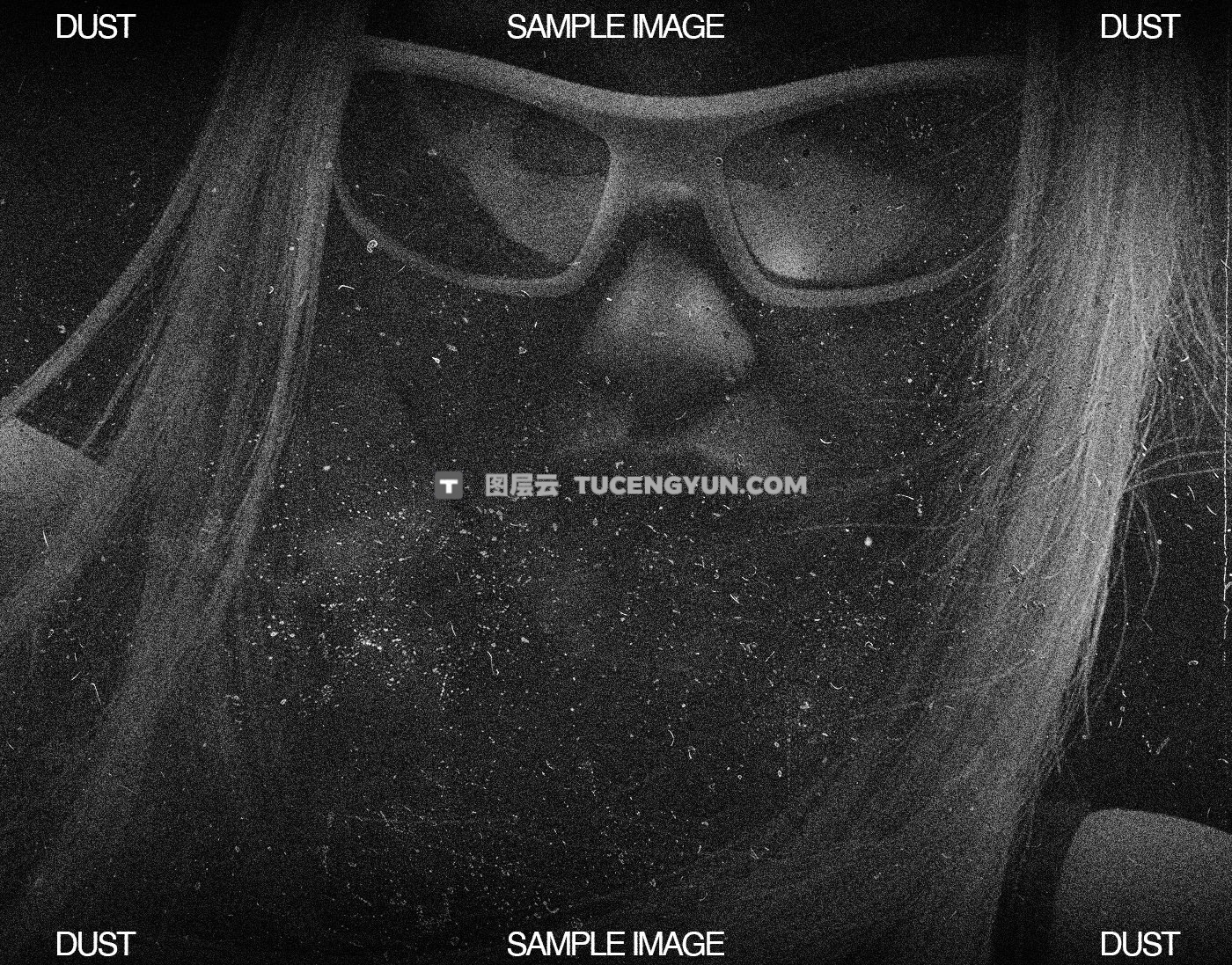 100种怀旧电影颗粒灰尘尘埃背景肌理纹理叠加素材 Züli – 100 Dust Textures Pack（13663）