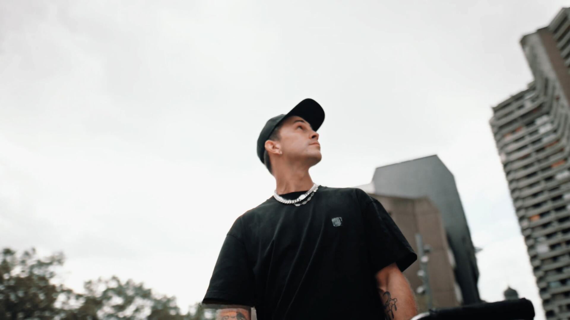 AE模板：复古8bit像素风格做旧半色调数字失真动态艺术效果模板（13692）