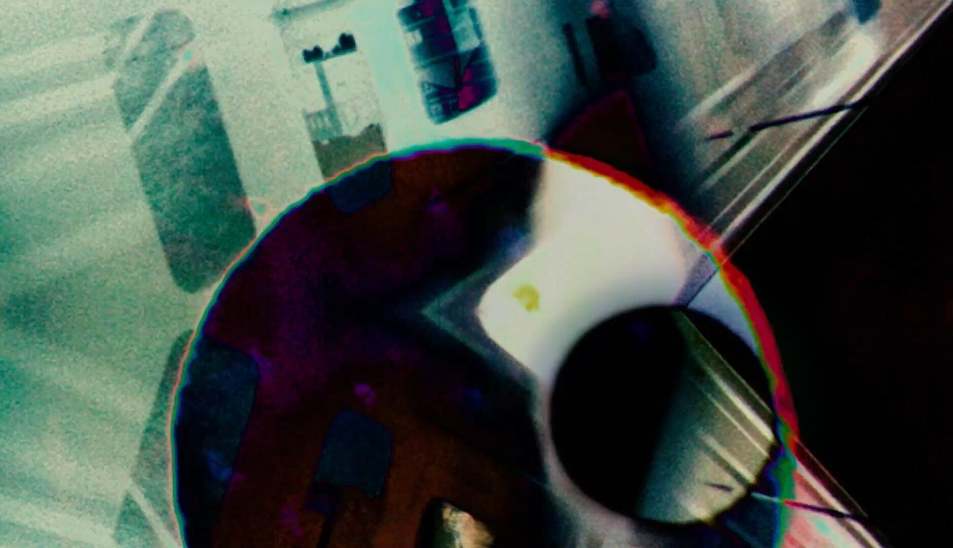 FCPX插件：50个复古Super 8mm胶片打孔、烧录、漏光、砂砾、快门无缝转场过渡+音效（13696）