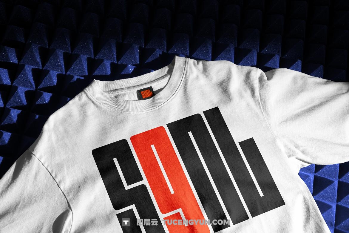 31个暗色质感企业VI文创品牌T恤手机电脑手提袋帆布袋名片海报设计展示PSD套装 SGNL Branding Mockups（13362）