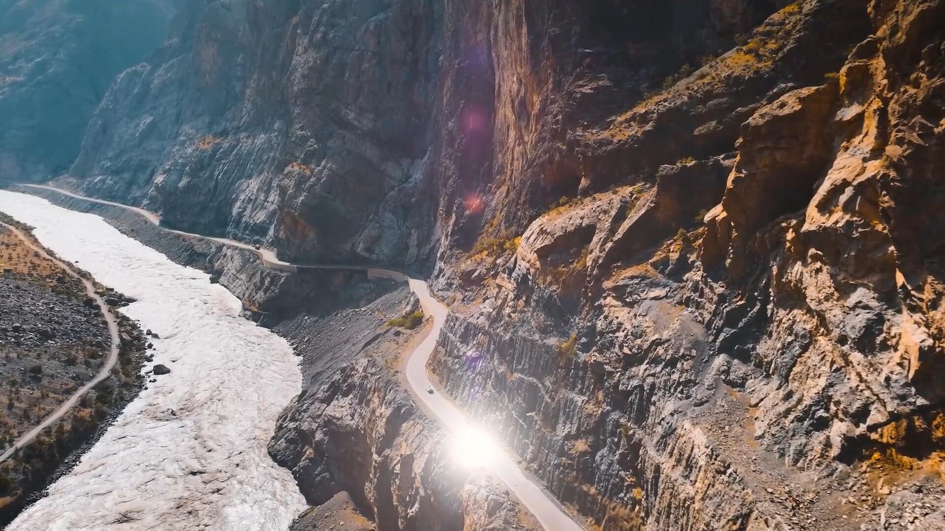 50个ARRI电影级深红色温暖镜头光晕耀斑纹理叠加背景视频素材 Lens Distortions – Master Prime（13878）