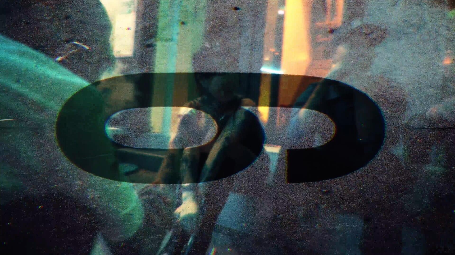 达芬奇模板：老式电影美学胶片打孔边框字母噪点4K转场过渡效果（13608）