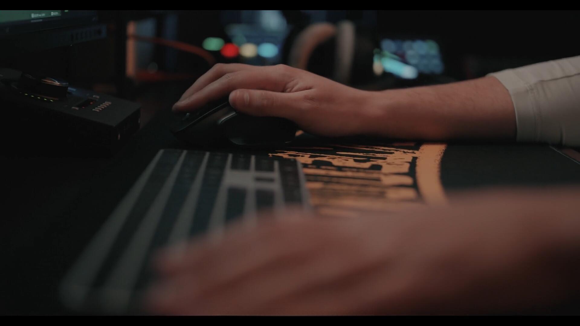 大师课程：Casey Faris达芬奇短片剪辑、色彩、视觉特效和声音设计视频课程+项目文件 中文字幕 Casey Faris Make A Film in DaVinci Resolve（13514）