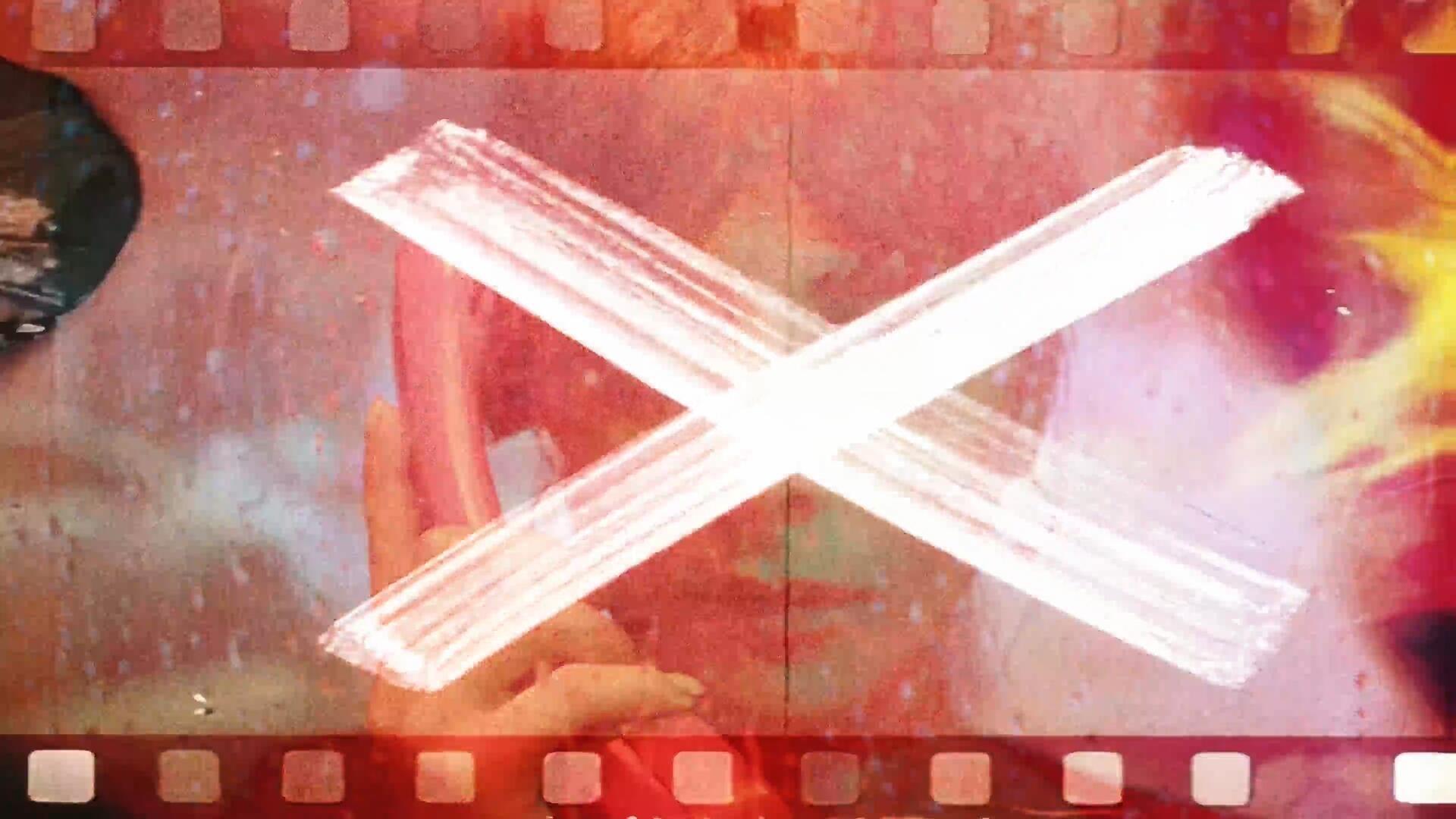 达芬奇模板：老式电影美学胶片打孔边框字母噪点4K转场过渡效果（13608）