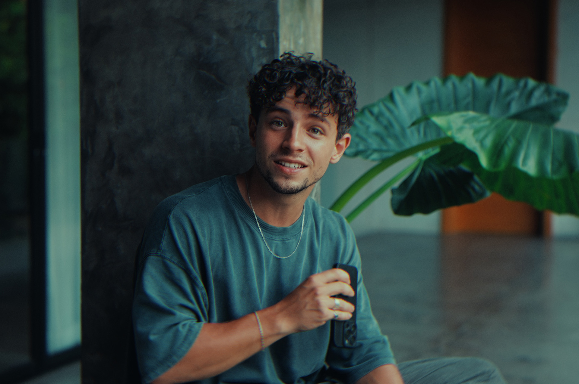 Reilin Joey – SECRET SAUCE V2 – MASTER COLLECTION 热门电影短片调色LUT+节点+练习文件+色彩分级大师班(中文字幕)（13085）