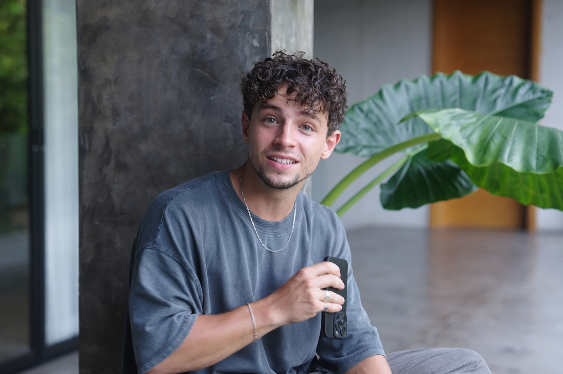 Reilin Joey – SECRET SAUCE V2 – MASTER COLLECTION 热门电影短片调色LUT+节点+练习文件+色彩分级大师班(中文字幕)（13085）