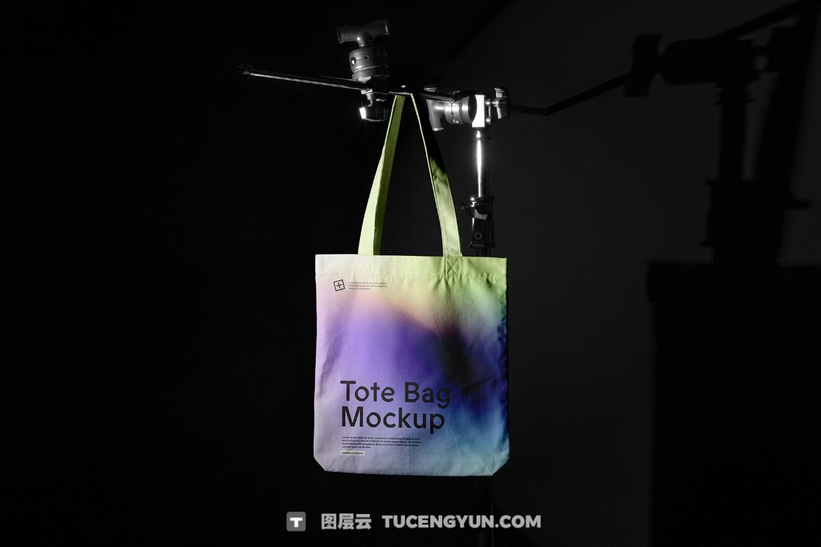 31个暗色质感企业VI文创品牌T恤手机电脑手提袋帆布袋名片海报设计展示PSD套装 SGNL Branding Mockups（13362）