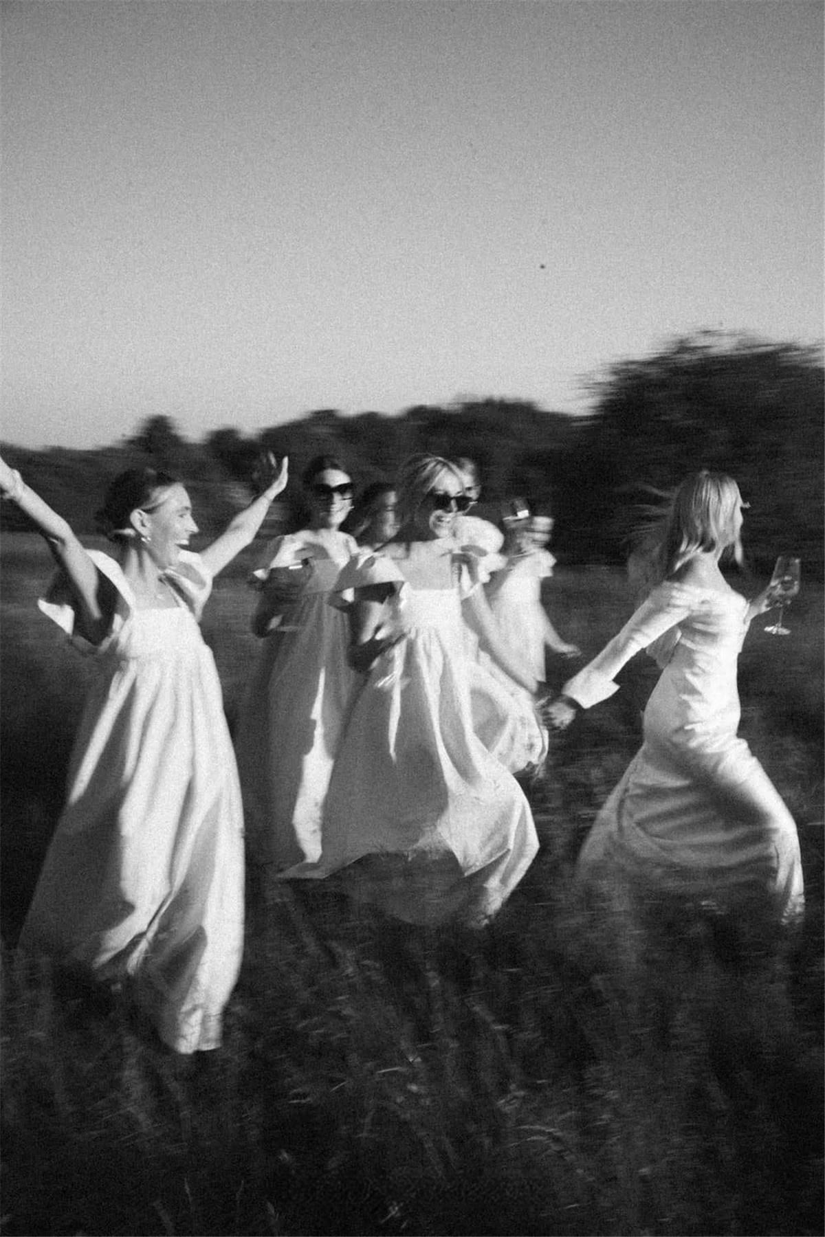 真实胶片电影美学怀旧色调颗粒纹理婚礼人像摄影LR调色预设 Zach & Grace – Feels Like Film（13245）