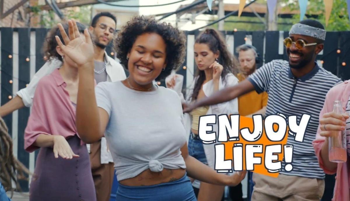 FCPX插件：30个趣味卡通综艺节目可爱花字贴纸文字标题动画 Fun Titles（13099）