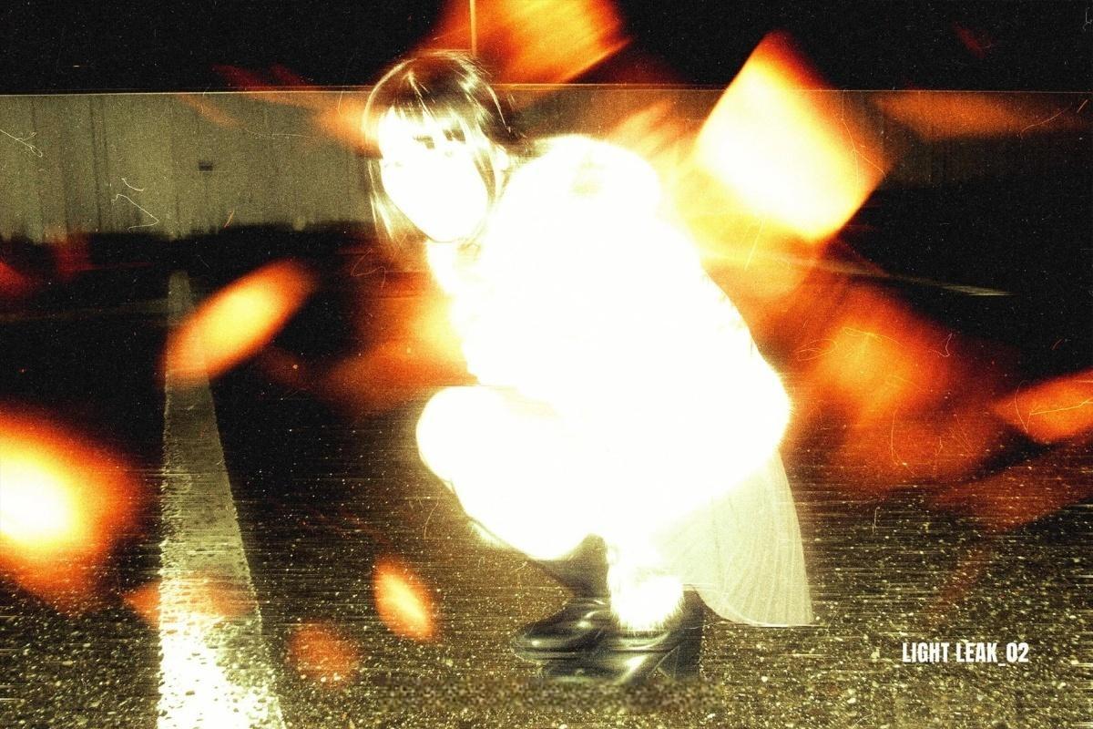 老式胶片相机发光条纹烧伤漏光效果叠加层PSD特效样机 Analogue Light Leak Photo Effect（13634）