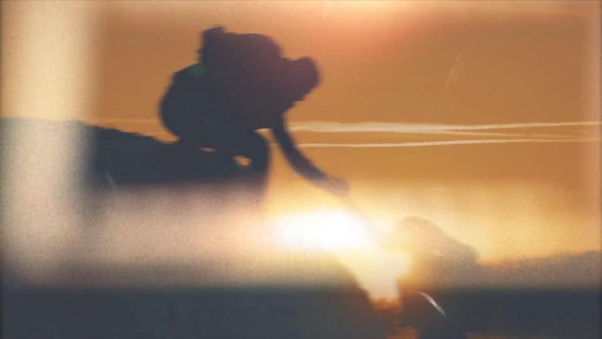 达芬奇模板：50个复古胶片打孔划痕薄膜燃烧过渡转场模板（13065）