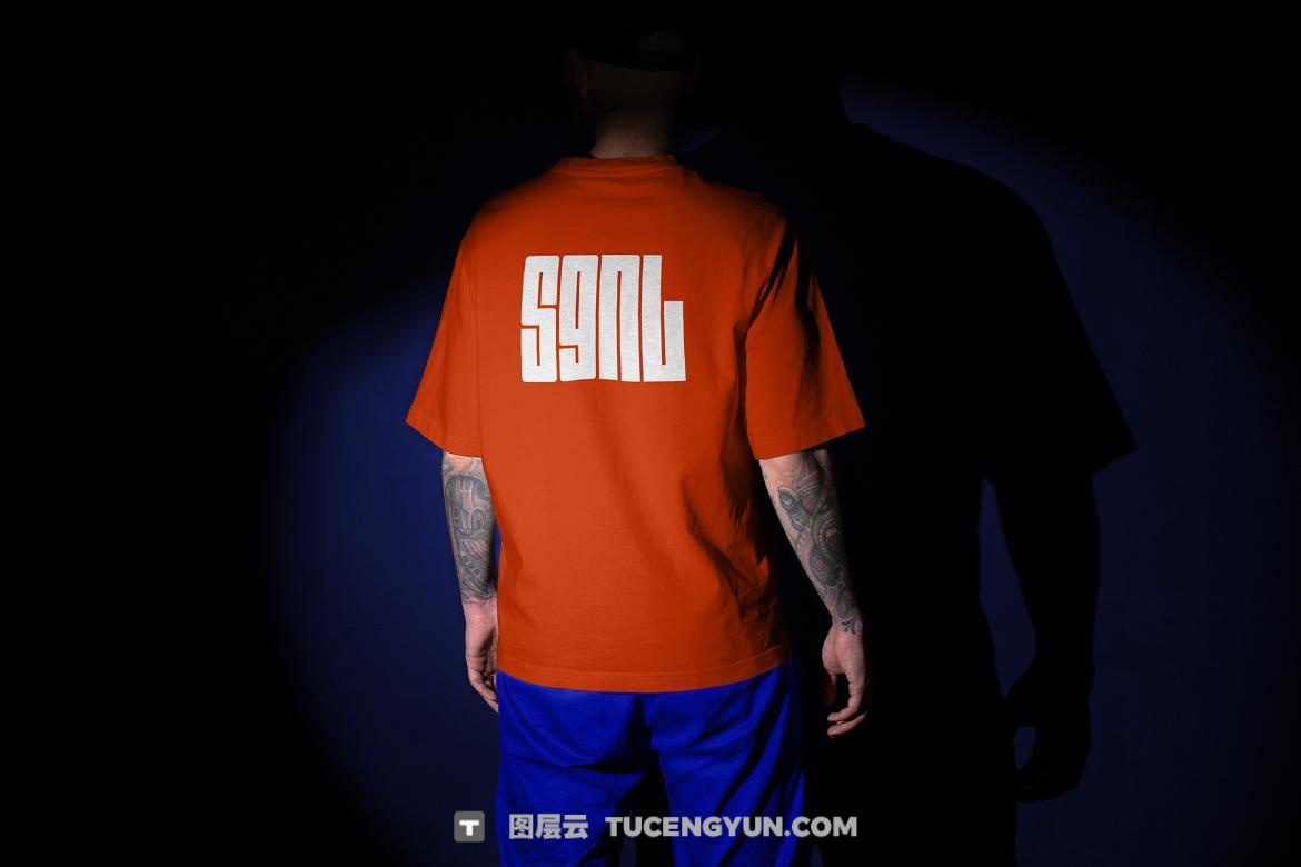 31个暗色质感企业VI文创品牌T恤手机电脑手提袋帆布袋名片海报设计展示PSD套装 SGNL Branding Mockups（13362）