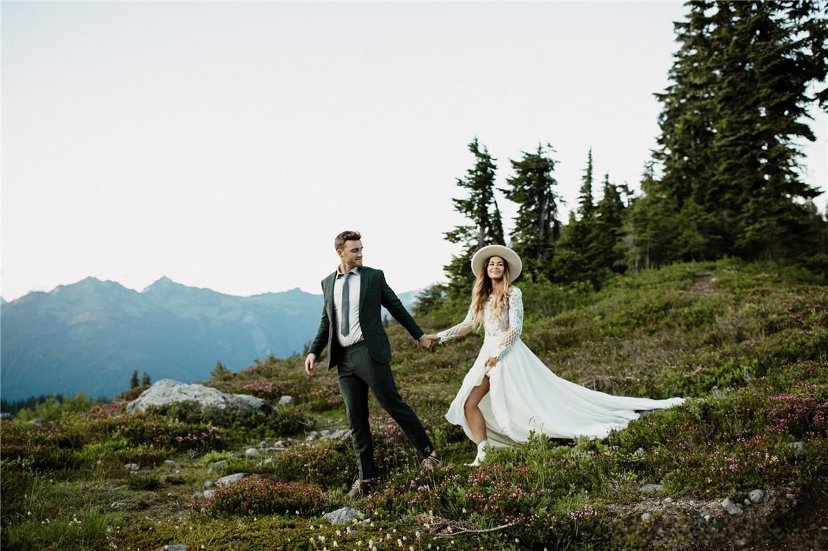 热门叙事感情绪氛围美学奶油色调自然旅拍婚纱摄影LR调色预设 G-Presets – Blake Hogge Presets（12963）