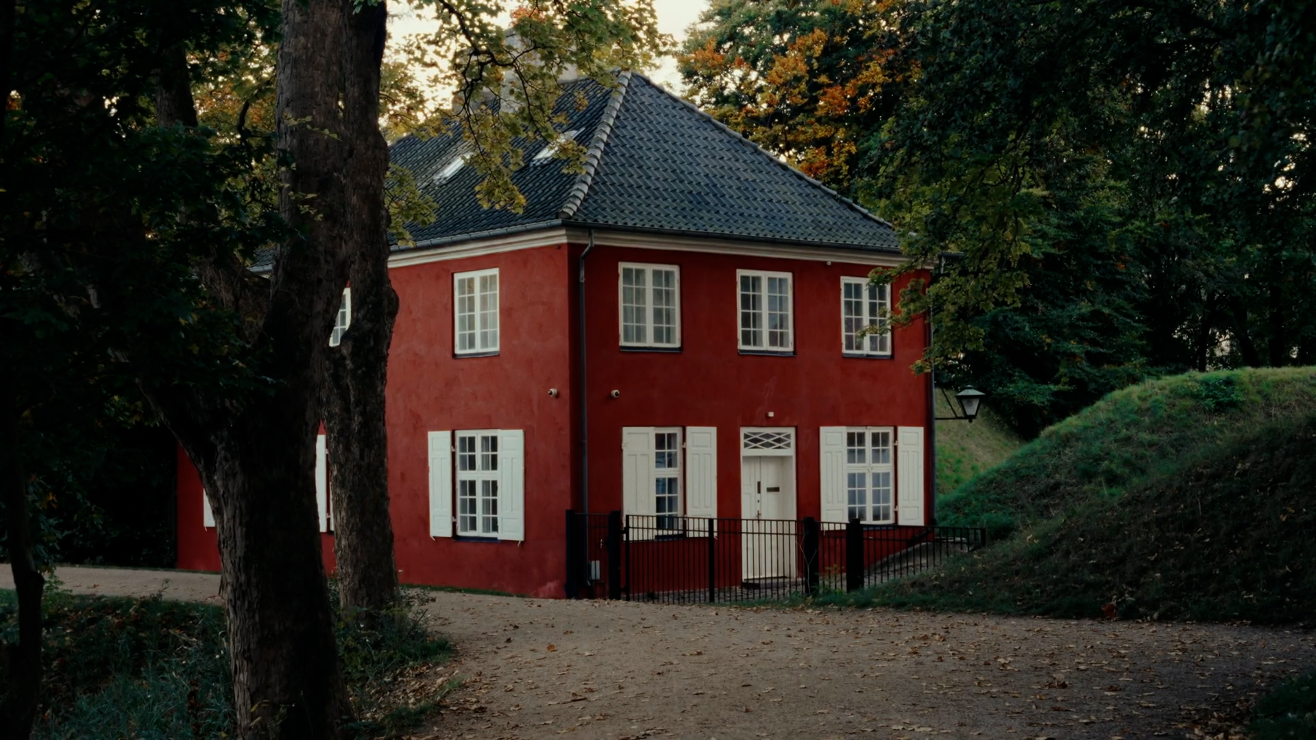 蔡司镜头美学电影胶片模拟商业色彩分级达芬奇调色节点 ZeissVision Power Grade – Ethan Jones(13840) 蔡司镜头美学电影胶片模拟商业色彩分级达芬奇调色节点 ZeissVision Power Grade – Ethan Jones(13840)