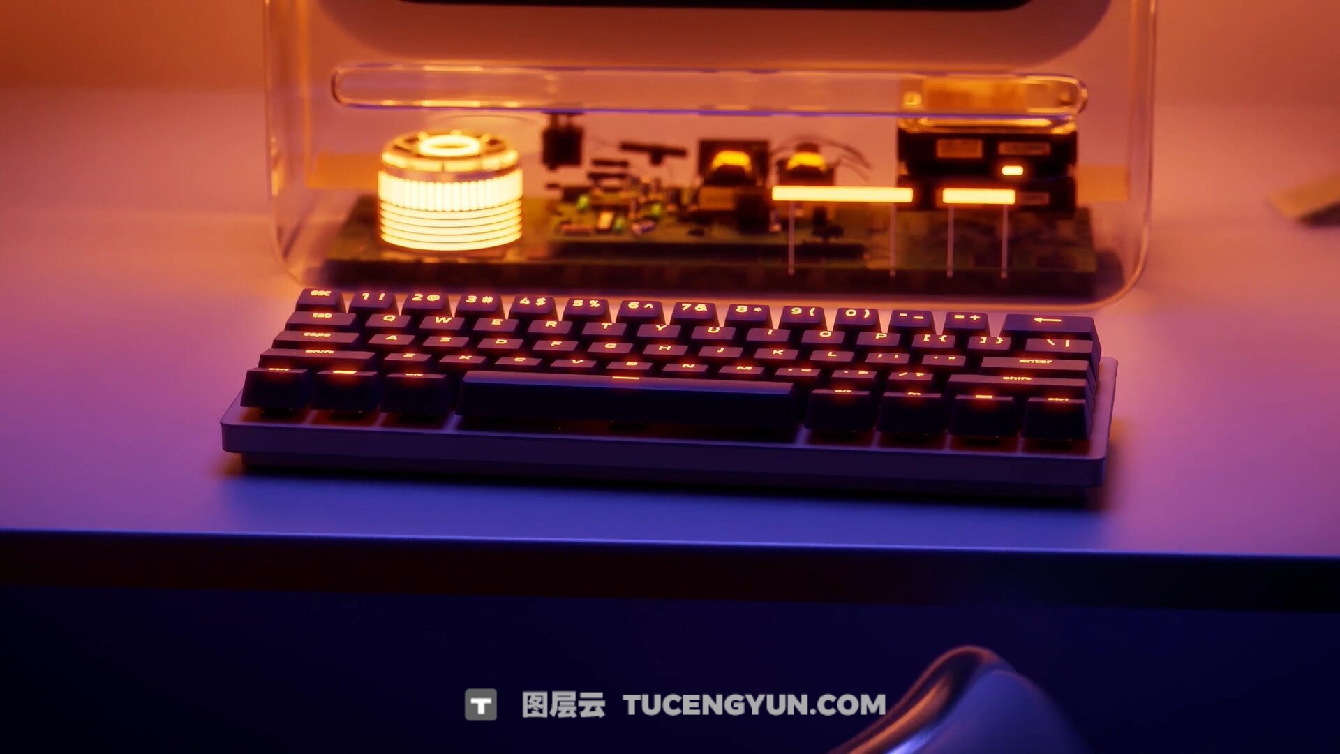 达芬奇模板：复古超现实主义未来派3D桌面动画模板（14018）