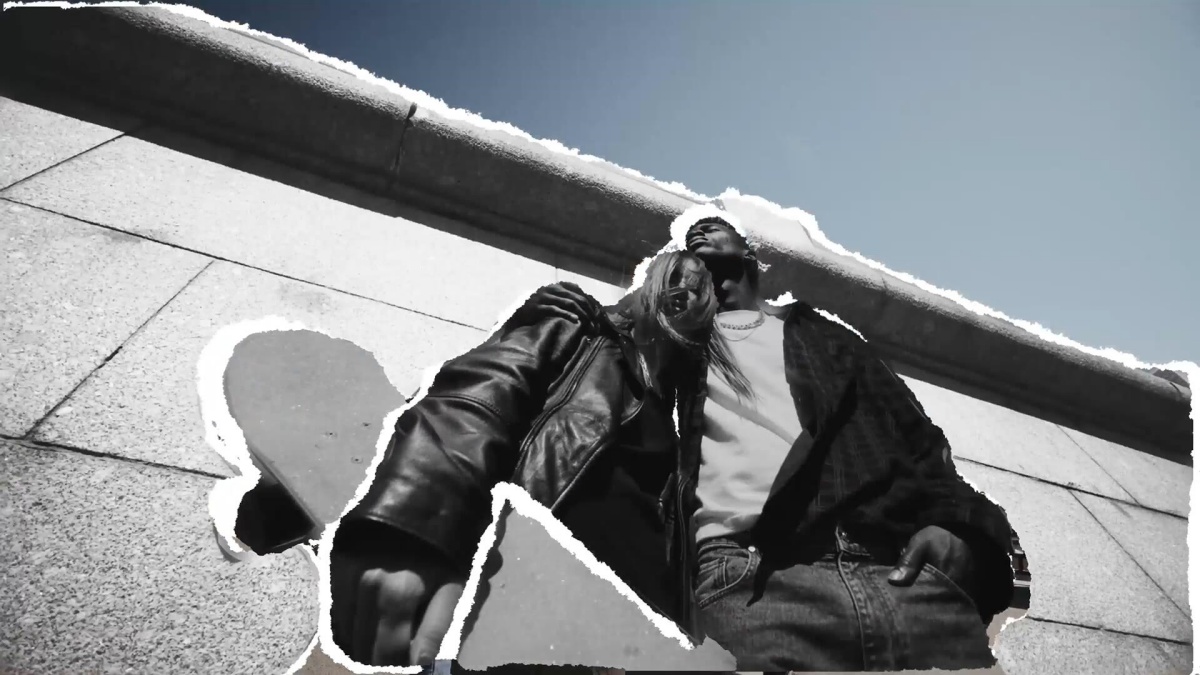 PR模板：复古创意撕纸拼贴画艺术风格人物动作定格冻结帧转场过渡（13011）