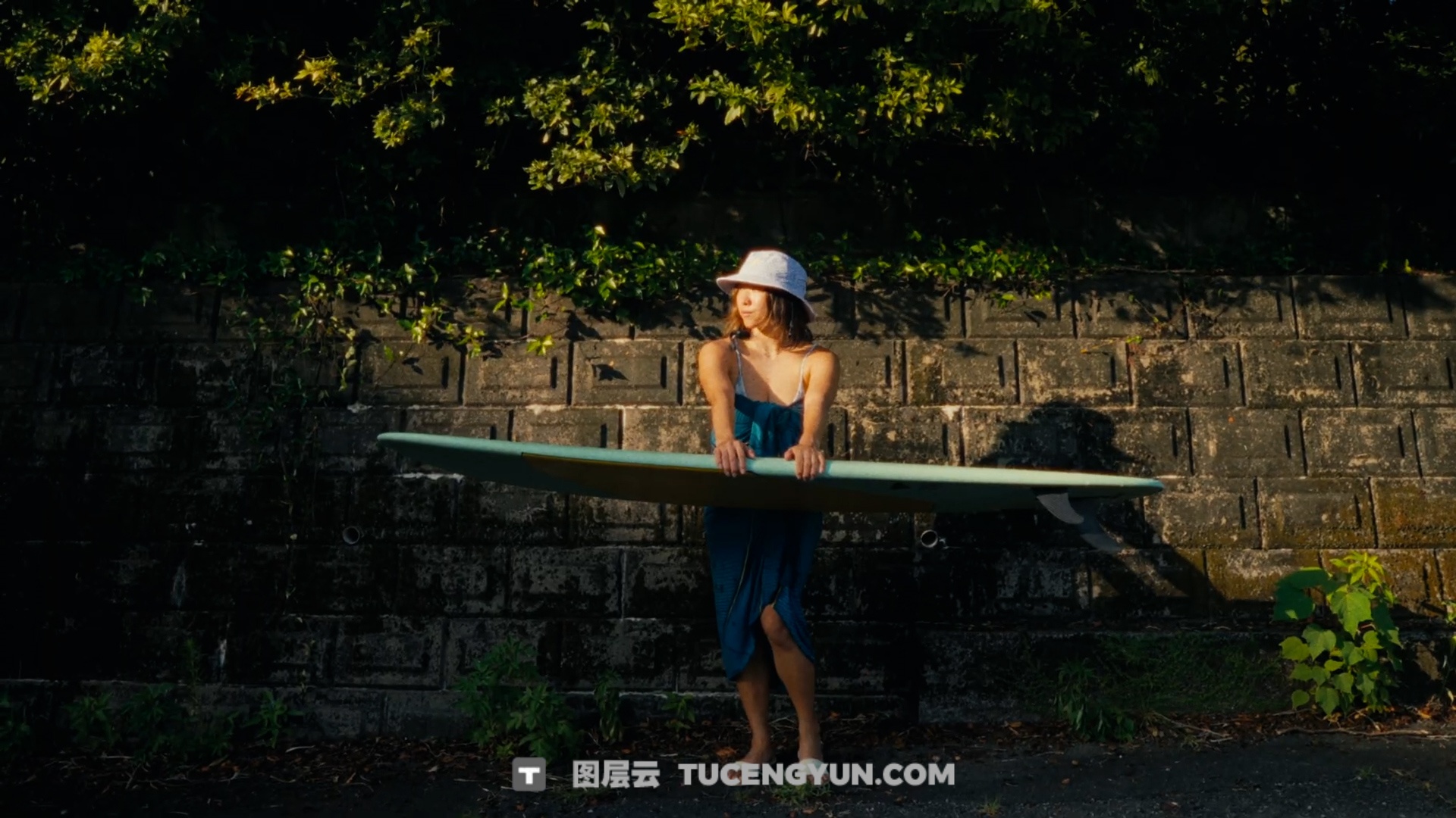 复古清新假日胶片风格电影感旅拍广告短片达芬奇调色节点PowerGrade预设 支持S Log3、Rec 709 和 D LogM（13952）