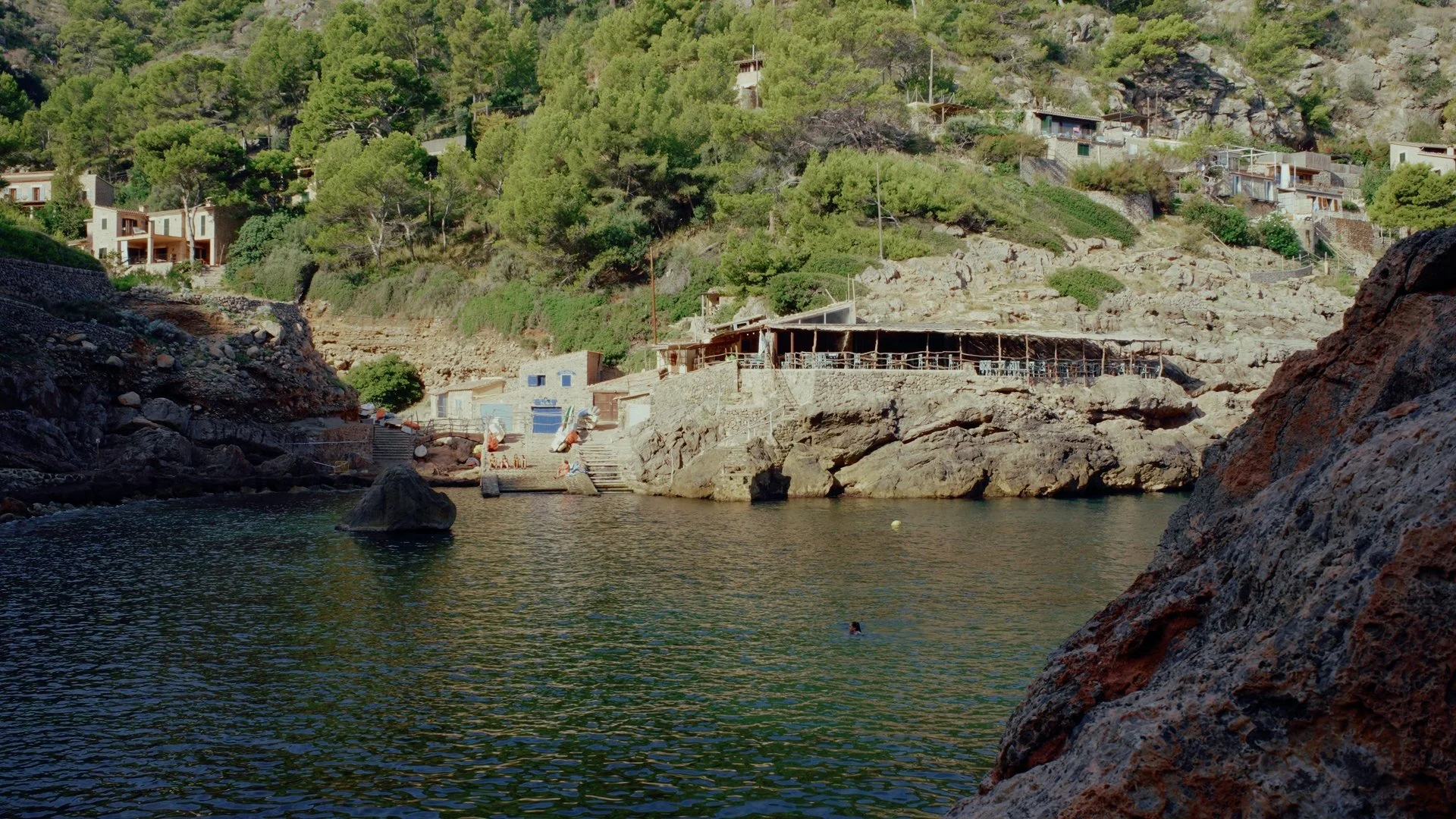 蔡司镜头美学电影胶片模拟商业色彩分级达芬奇调色节点 ZeissVision Power Grade – Ethan Jones(13840) 蔡司镜头美学电影胶片模拟商业色彩分级达芬奇调色节点 ZeissVision Power Grade – Ethan Jones(13840)