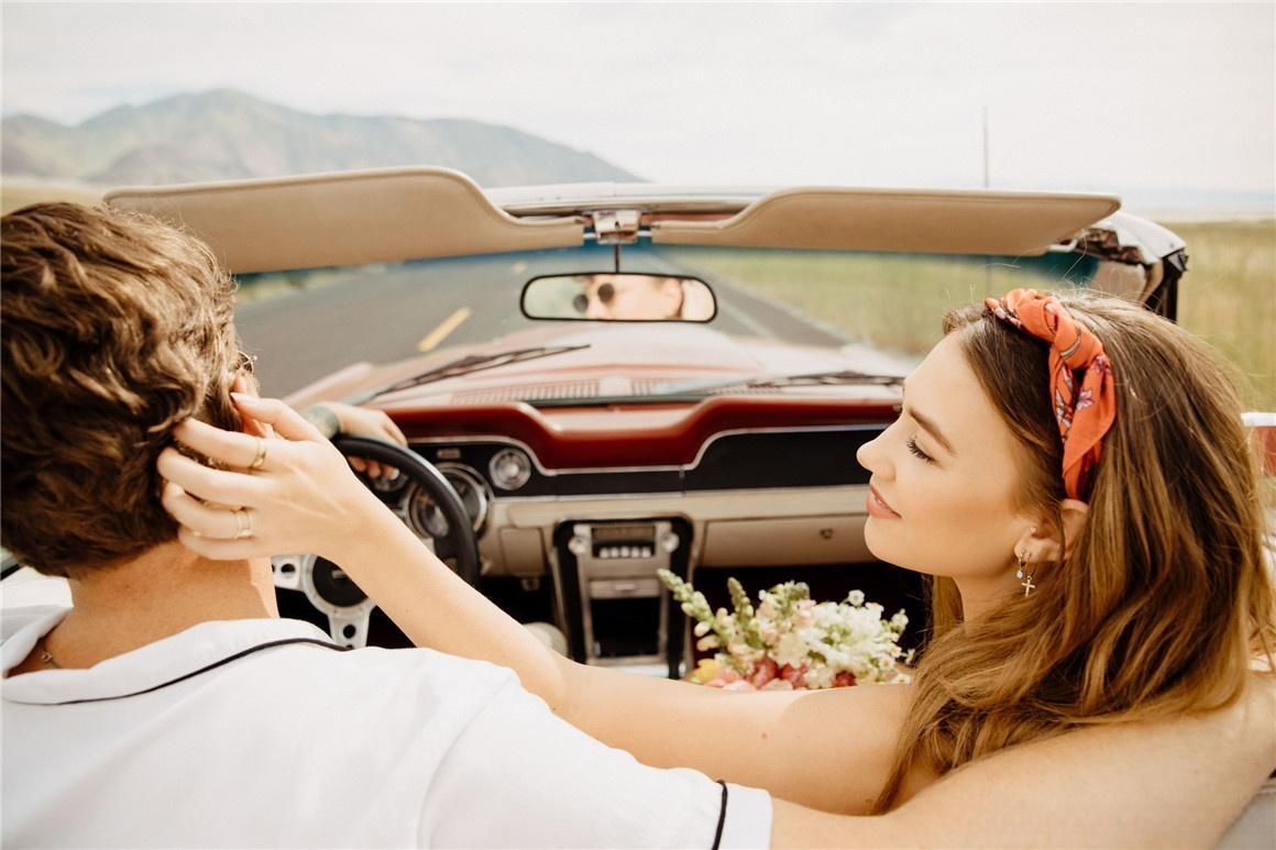 热门叙事感情绪氛围美学奶油色调自然旅拍婚纱摄影LR调色预设 G-Presets – Blake Hogge Presets（12963）