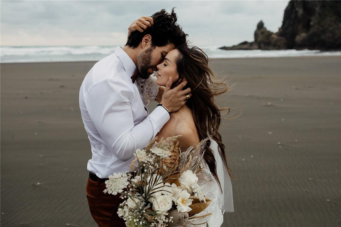 热门叙事感情绪氛围美学奶油色调自然旅拍婚纱摄影LR调色预设 G-Presets – Blake Hogge Presets（12963）