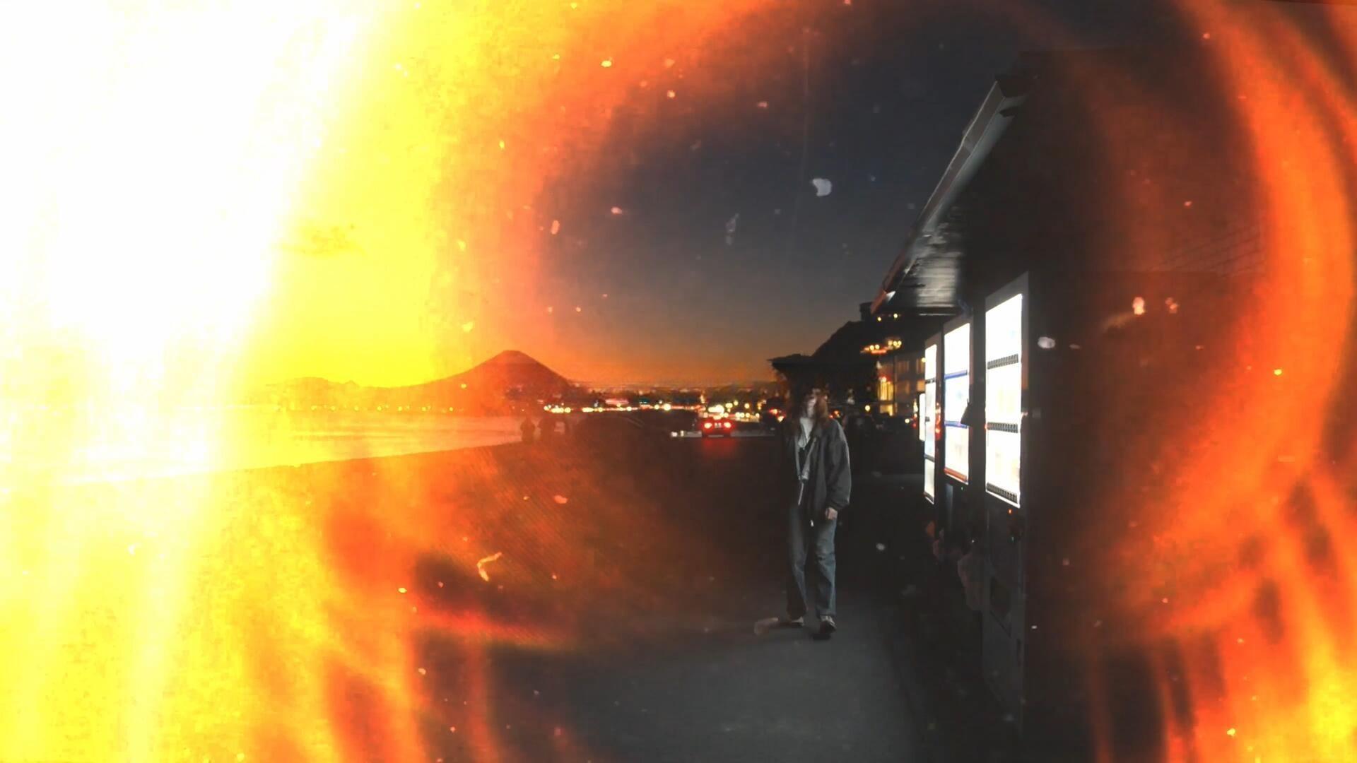 视频素材：20个复古文艺做旧胶片漏光耀斑划痕4K叠加转场视频素材（14086）