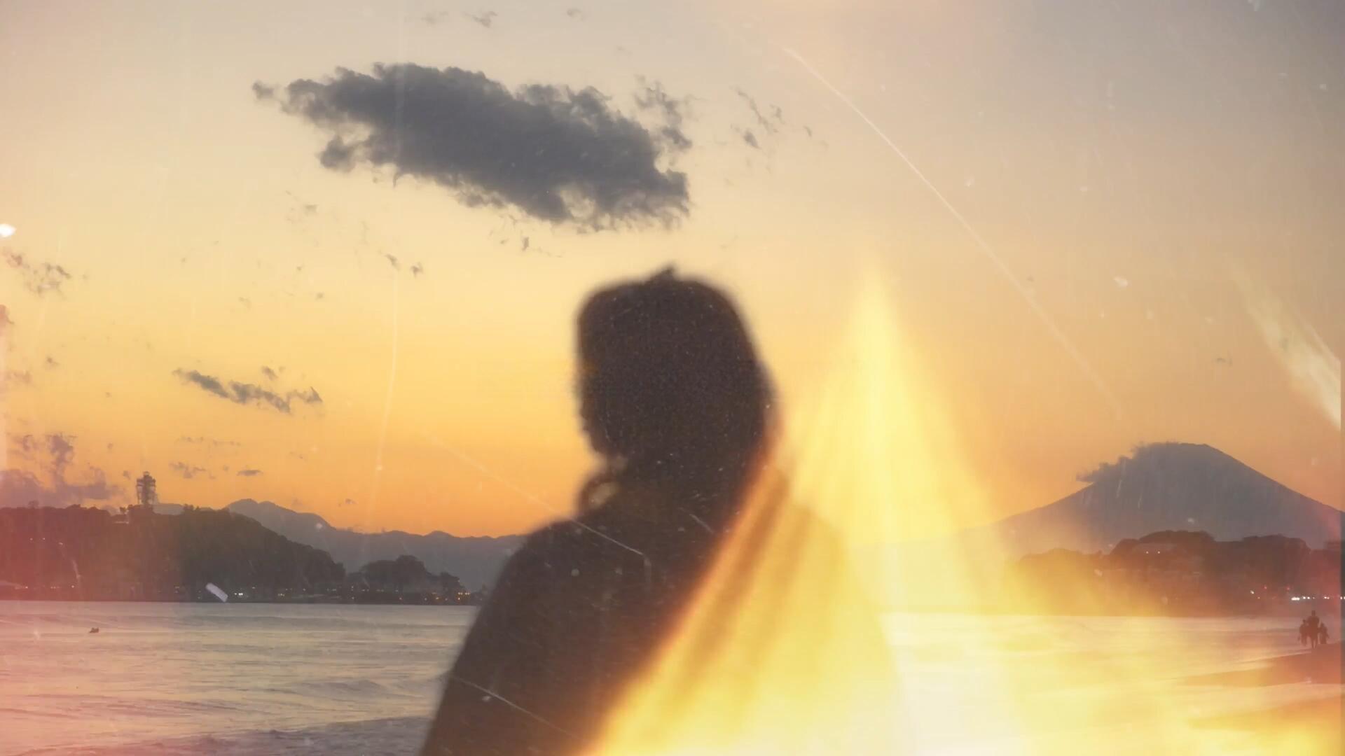 视频素材：20个复古文艺做旧胶片漏光耀斑划痕4K叠加转场视频素材（14086）